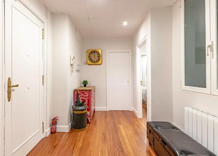 Casco Viejo Junto A La Catedral Y Parking Opcional *